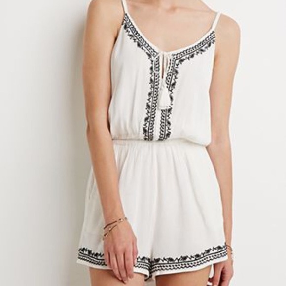 Forever 21 Embroidered Sleeveless Women's White Romper Size M - Picture 1 of 11